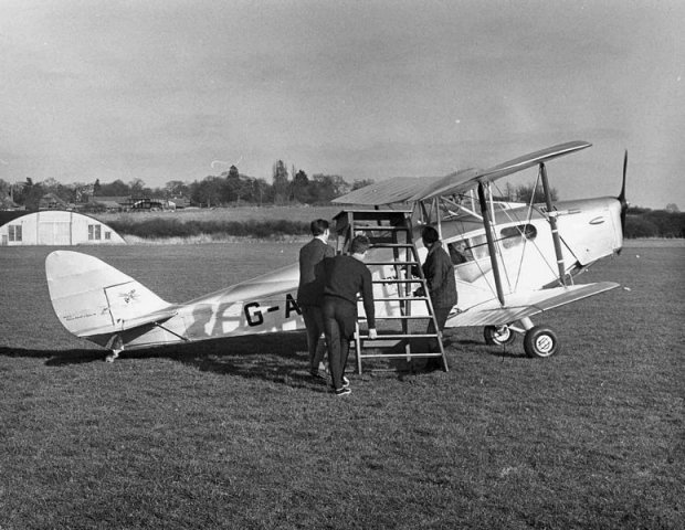 g-acej dh fox moth 0040-0100